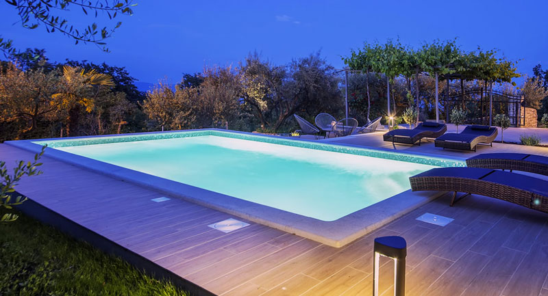 Installation piscine avec système innovant La Rochette