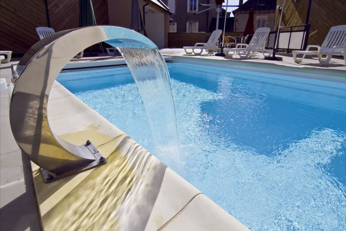 Installation piscine à coque sur La Rochette, Melun